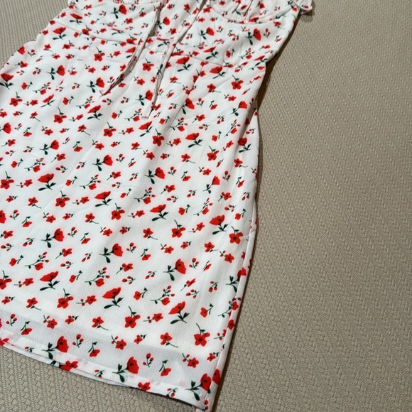 Polly Cute Dress - Picture 5 of 14